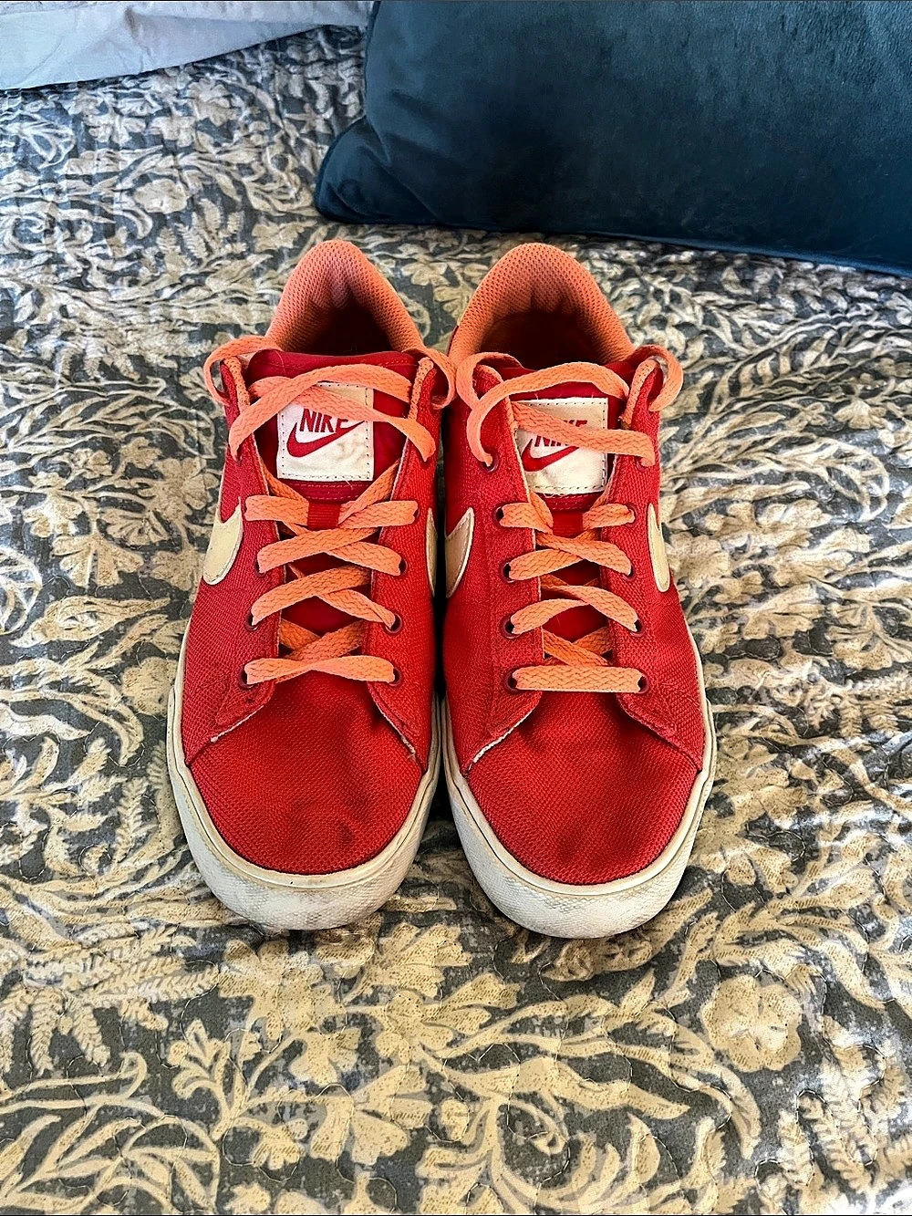 Nike Coral & Cream/White Sneakers US 8.5